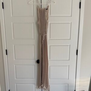 Banana Republic Elegant Beige Pleated Dress